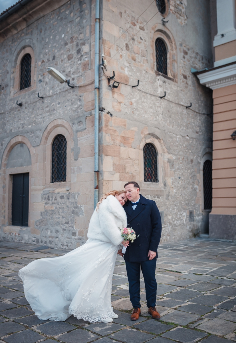 Мария и Бисер